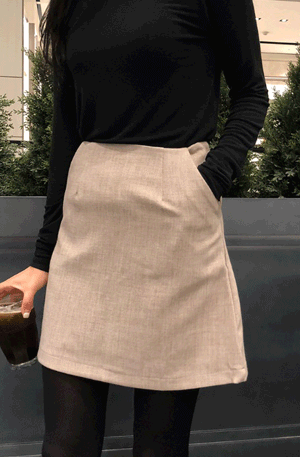 シンプルセミAラインスカート[size:S,M / 1color]